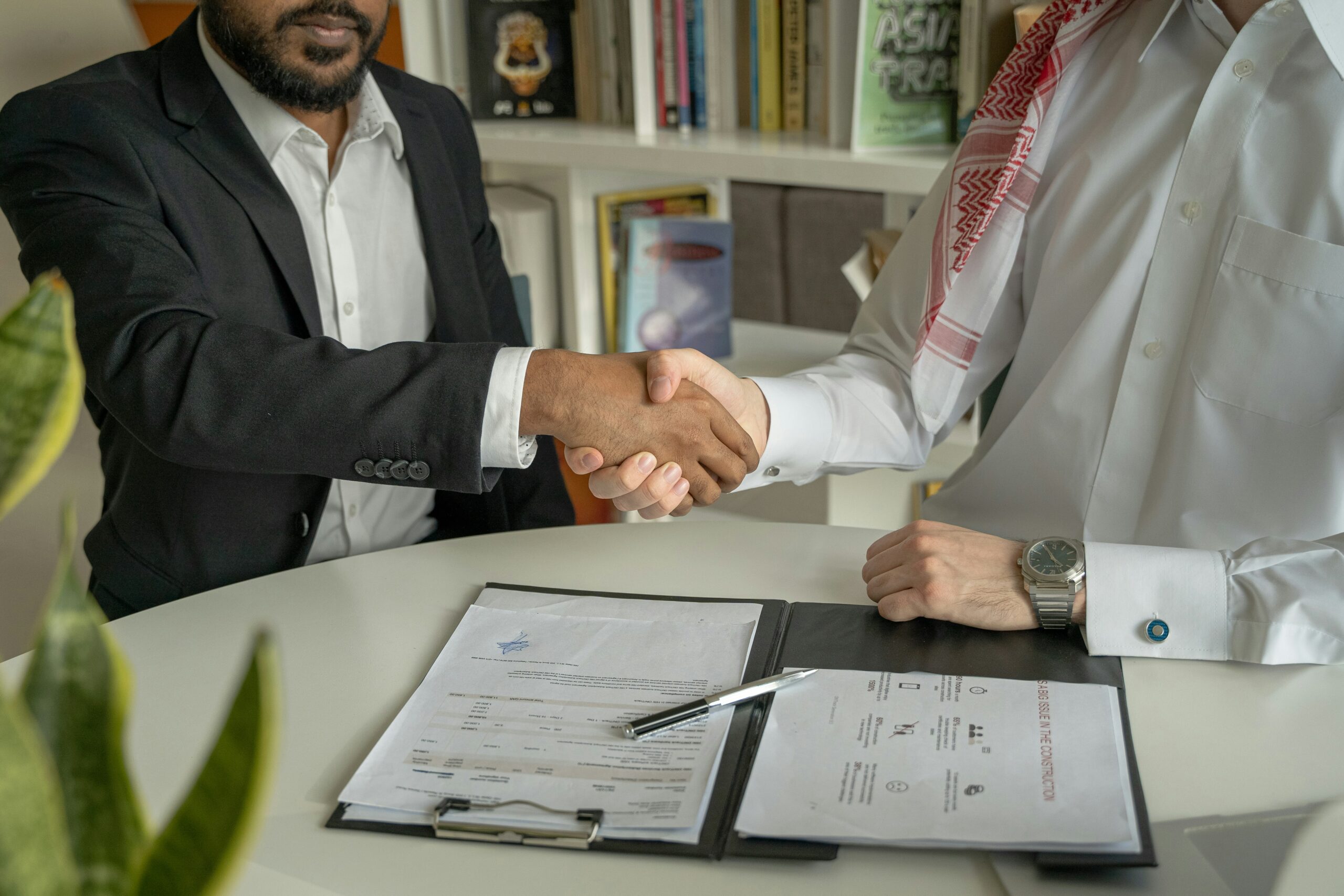 permanent hiring vs contract hiring